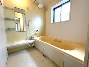 風呂 ユニットバスも状態がきれいです。リフォームプランもございます。