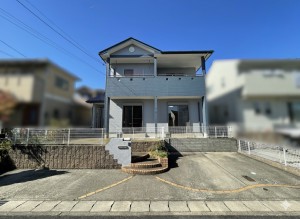 外観 駐車3台が可能です。