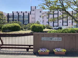 周辺 大津市立堅田小学校