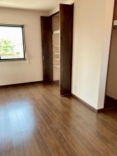 2階居室 【洋室×2/6.0帖+6.0帖】2階に配置されています。大容量のクローゼットも完備されています。
