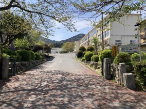 大津市立長等小学校