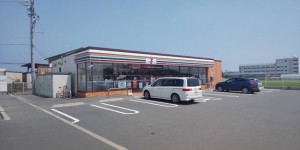 周辺 セブンイレブン豊橋高師本郷町店(680m)