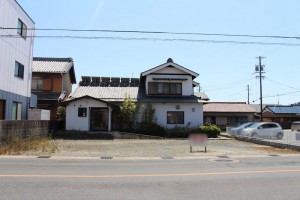 外観 最初から最後まで知識・経験豊富なスタッフが一貫して対応致します。安心してお任せ下さい