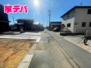 外観 前面道路:西側幅員約4.4m公道