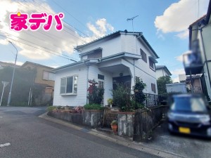 外観 駅やバス停が近く、通勤や通学にも便利な立地です。資料のご請求も迅速に対応させていただきます。