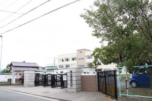 周辺 牟呂小学校(550m)
