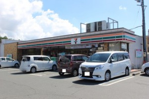 周辺 セブンイレブン豊橋高師町店(610m)