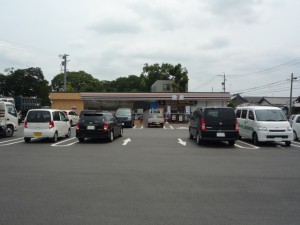 周辺 セブンイレブン豊川桜町店(630m)