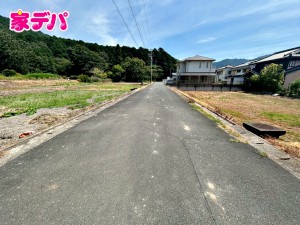 外観 前面道路:北側約6m幅