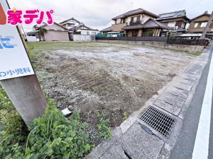 外観 スーパー・ドラッグストア・公園など生活施設も徒歩圏内に揃います