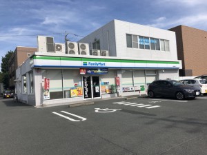 周辺 ファミリーマート豊橋東脇店(450m)