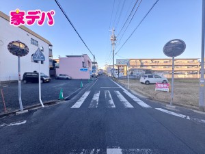 外観 前面道路:西側約6m幅