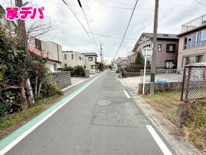外観 前面道路:南東側約6m幅