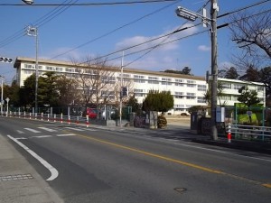周辺 三蔵子小学校(600m)