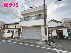 外観 静かな住宅街で、車の出入りもスムーズです。