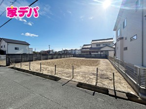 外観 間口も約14mあり建物プランが立てやすい整形地!