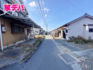 外観 前面道路は車通り少ないのでお子様も安心して暮らせる環境です