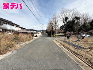 外観 前面道路:南側約5m幅