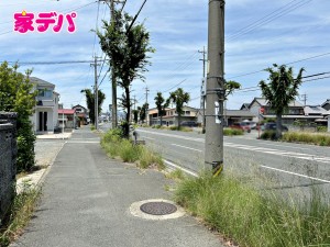 外観 前面道路:東側約24m幅(南大通)