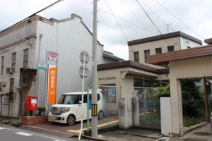 周辺 豊川牛久保郵便局(610m)
