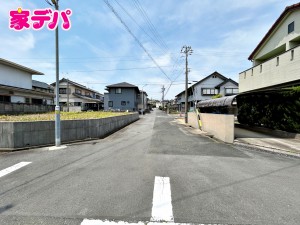 外観 前面道路:北側約6m幅