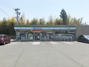 周辺 ファミリーマート新城東沖野店(830m)