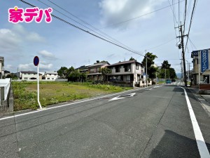 外観 前面道路:東側約8m幅