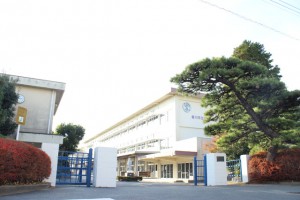周辺 中部小学校(770m)