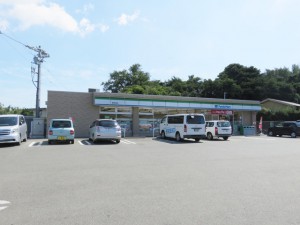 周辺 ファミリーマート豊橋船渡店(220m)