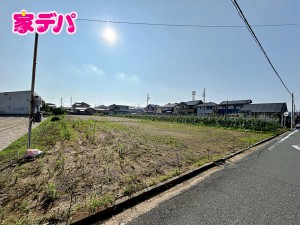 外観 【東側】建築条件はありませんので、お好きなハウスメーカーや工務店で建築をご検討いただけます。
