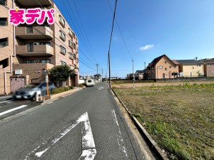 外観 前面道路:東側約6m幅