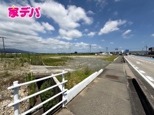 外観 地域に密着した不動産会社として、お客様のニーズに合わせた住まい探しを、経験豊富なスタッフが丁寧にサポートいたします。住まいに関することはお気軽にご相談ください!