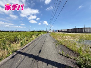 外観 前面道路:北東側約6m幅