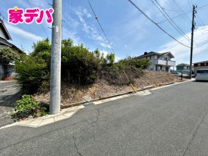 外観 スーパーやコンビニが徒歩圏内に揃い、毎日の買い物も快適です