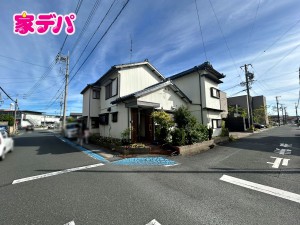外観 現地や周辺環境もあわせてご確認いただけます。現地ご案内いたします。お気軽にお問い合わせください。実際の陽当たりや前面道路、周辺の環境などもぜひ現地でご確認ください。スタッフが丁寧にご案内いたします。