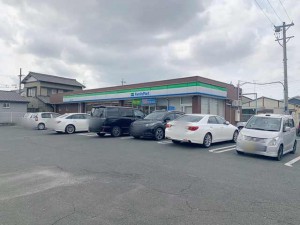 周辺 ファミリーマート豊橋柱八番町店(330m)