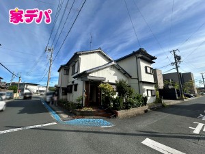 外観 約49坪の敷地は、建物だけでなく駐車スペースも計画しやすい広さです。ご家族の暮らし方に合わせて、間取りや外構までこだわった住まいづくりをご検討いただけます