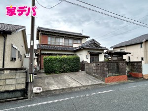 外観 地域に密着した不動産会社として、お客様のニーズに合わせた住まい探しを、経験豊富なスタッフが丁寧にサポートいたします。住まいに関することはお気軽にご相談ください!
