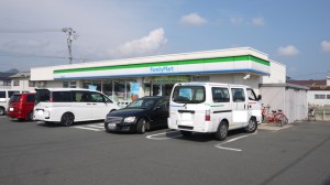 周辺 ファミリーマート豊橋井原店(90m)