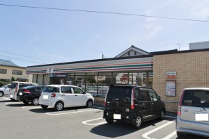 周辺 セブンイレブン豊橋西岩田6丁目店(240m)