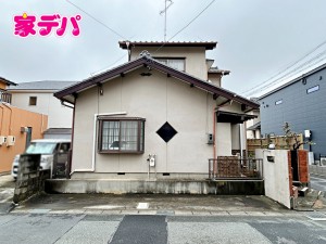 外観 資料のご請求にも迅速・丁寧に対応いたします。住宅ローンや資金計画についても、お客様一人ひとりのご希望に合わせてご案内いたします。どんなことでもお気軽にお問い合わせください。