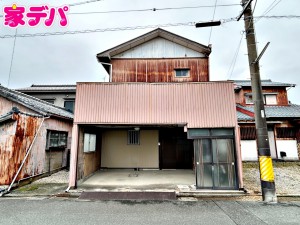 外観 現地や周辺環境もあわせてご確認いただけます。現地ご案内いたします。お気軽にお問い合わせください。実際の陽当たりや前面道路、周辺の環境などもぜひ現地でご確認ください。スタッフが丁寧にご案内いたします。
