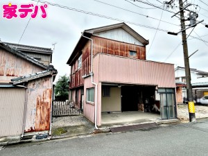 外観 資料のご請求にも迅速・丁寧に対応いたします。住宅ローンや資金計画についても、お客様一人ひとりのご希望に合わせてご案内いたします。どんなことでもお気軽にお問い合わせください。