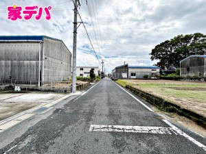 外観 前面道路:北東側約6m幅