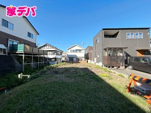 外観 現地や周辺環境もあわせてご確認いただけます。現地ご案内いたします。お気軽にお問い合わせください。実際の陽当たりや前面道路、周辺の環境などもぜひ現地でご確認ください。スタッフが丁寧にご案内いたします。