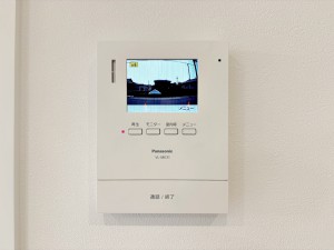 その他画像 画面越しに来客が確認できる安心のモニター付きインターホンでより安心安全な暮らしを