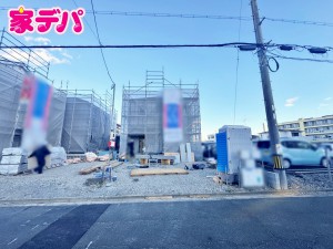 外観 【新築分譲全3棟】ご成約キャンペーン実施中。詳細はスタッフまでお問合せ下さい。(左手前)