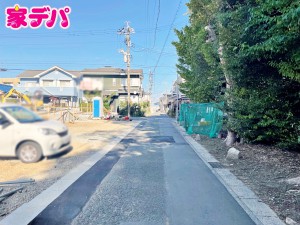 外観 前面道路:南東側約3.6m幅