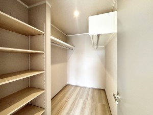 その他画像 WICは洋服、帽子、バッグなど全て収納可能!お部屋がスッキリ整理整頓できます!