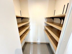 内装 【土間収納】 『土間収納』を設けた玄関。室内に持ち込むと汚れが気になるグッズを収納